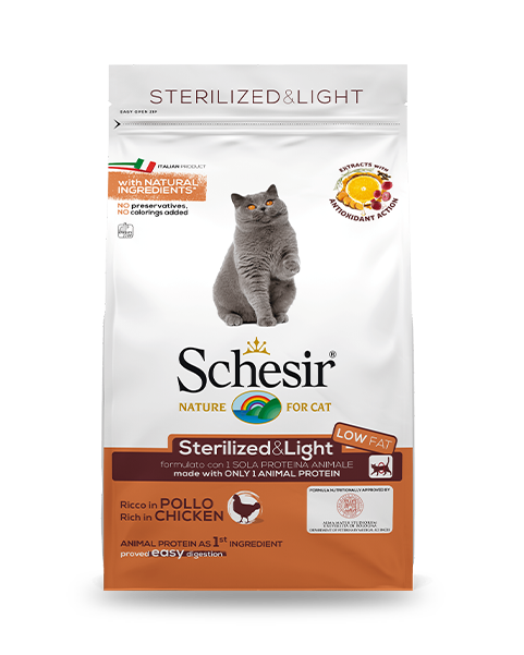 Schesir Sterilized & Light Crocchette Gatti Adulti Ricco In Pollo Sacco 400 g